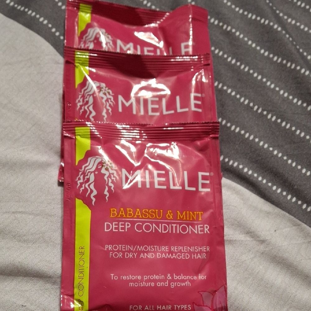 Mielle Babassu & Mint Deep Conditioner LOT OF 4 PACKS